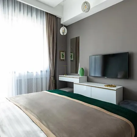 Apartment Welcome To The Jungle By Holt