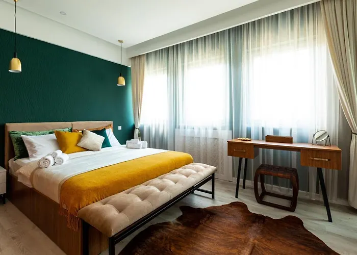 Welcome To The Jungle By Holt Apartment Bucharest