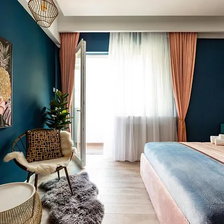 Welcome To The Jungle By Holt * בוקרשט