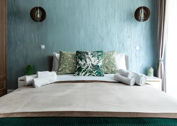 Welcome To The Jungle By Holt Апартаменти *