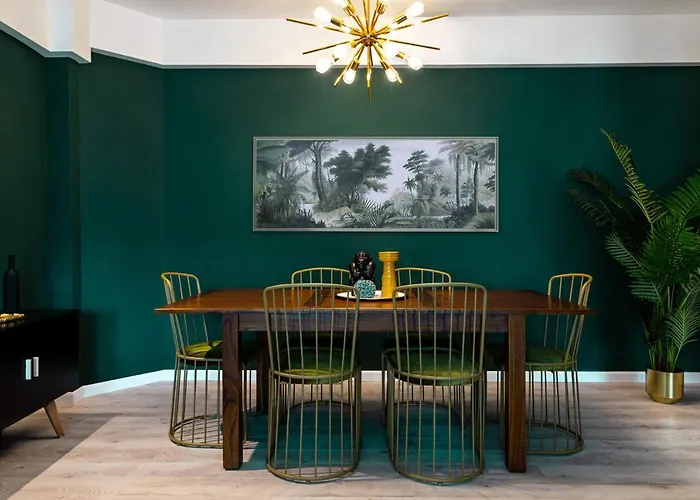 Welcome To The Jungle By Holt Lejlighed